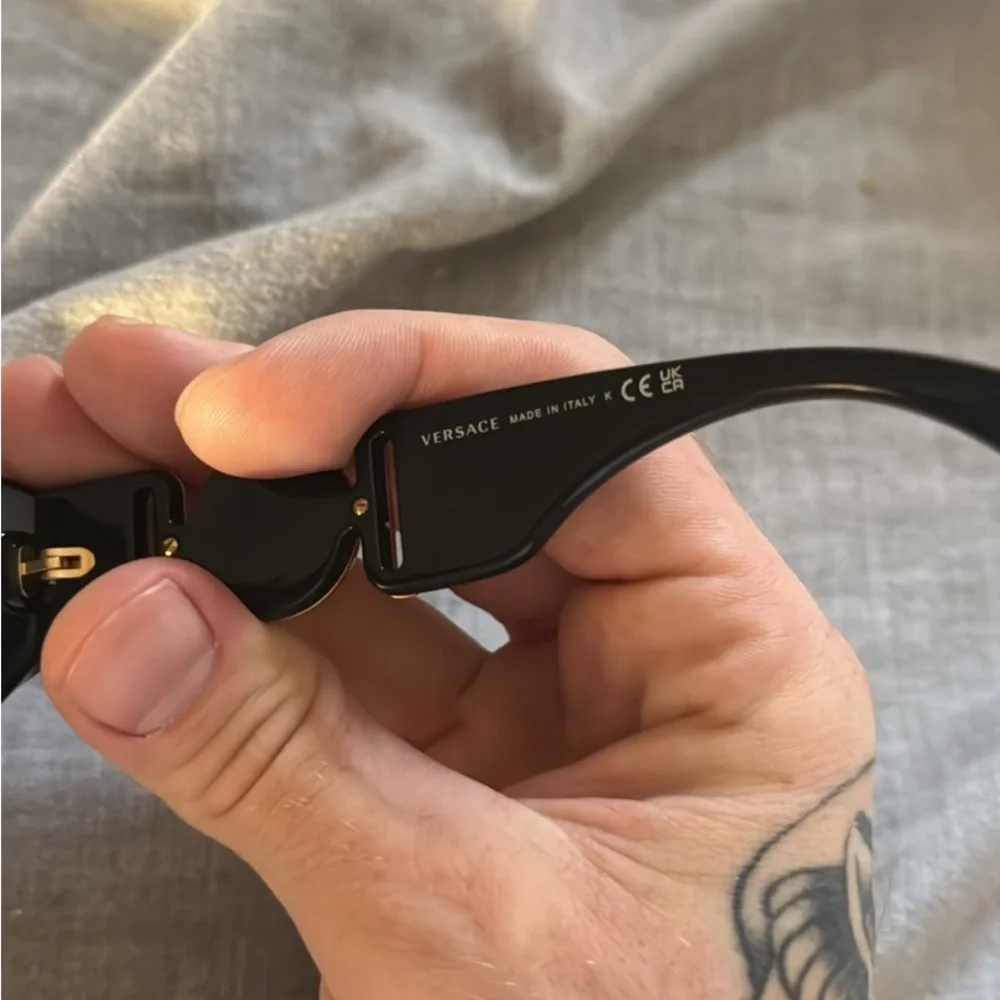 Versace men’s sunglasses - Picture 3 of 7